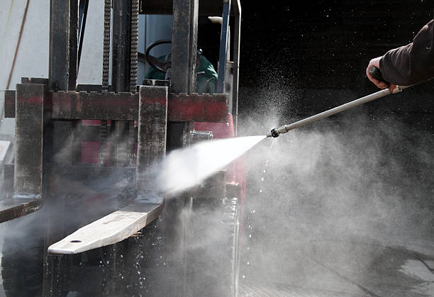Best Roof Washing  in Holbrook, NY